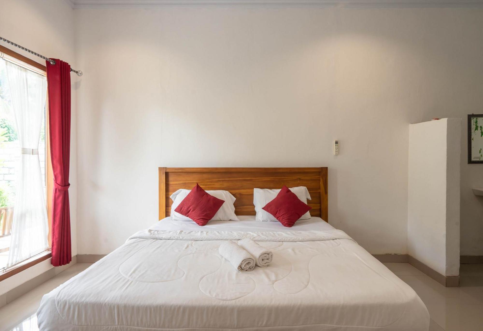 Omah Nusa Villa Redpartner Toyapakeh Ngoại thất bức ảnh
