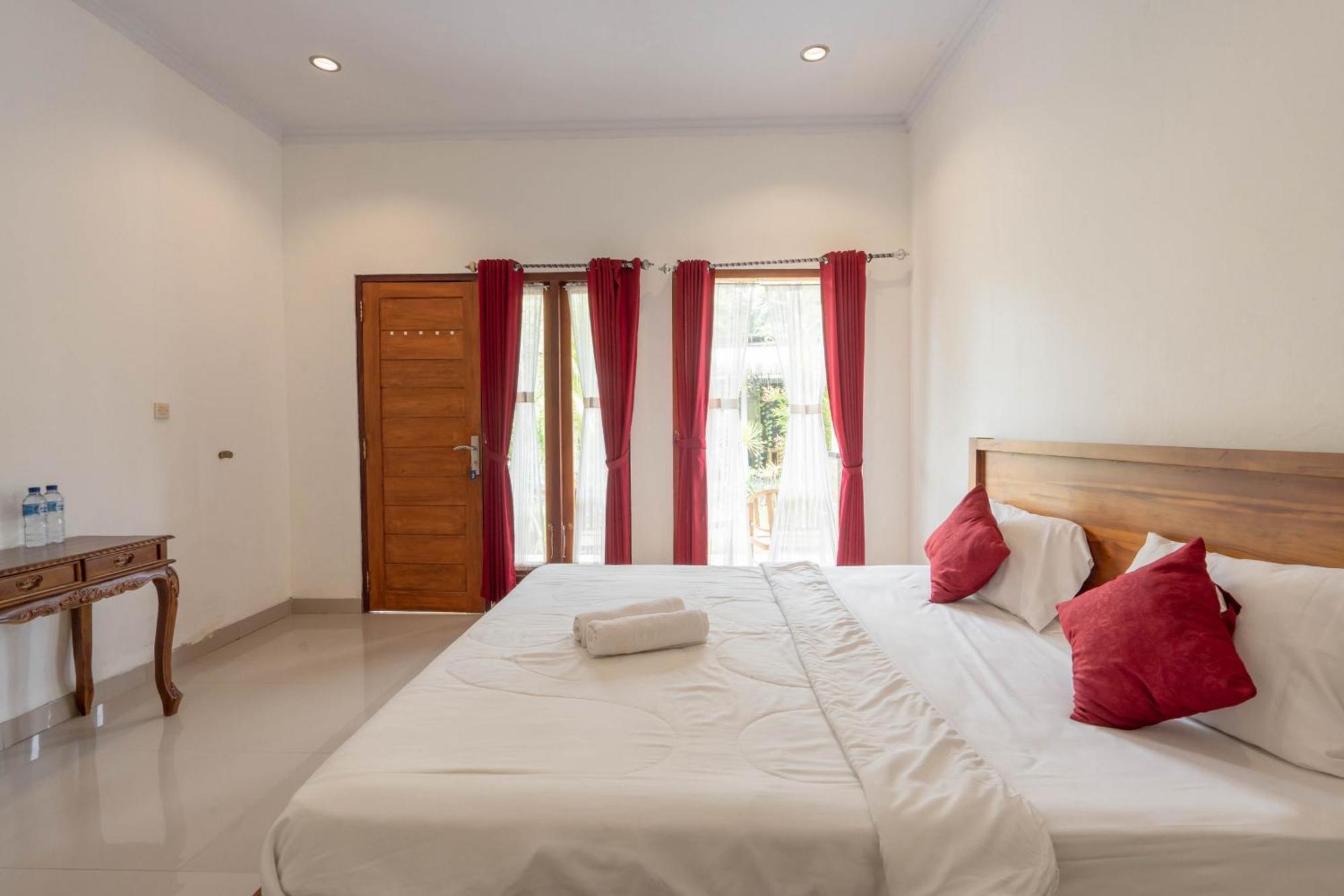 Omah Nusa Villa Redpartner Toyapakeh Ngoại thất bức ảnh