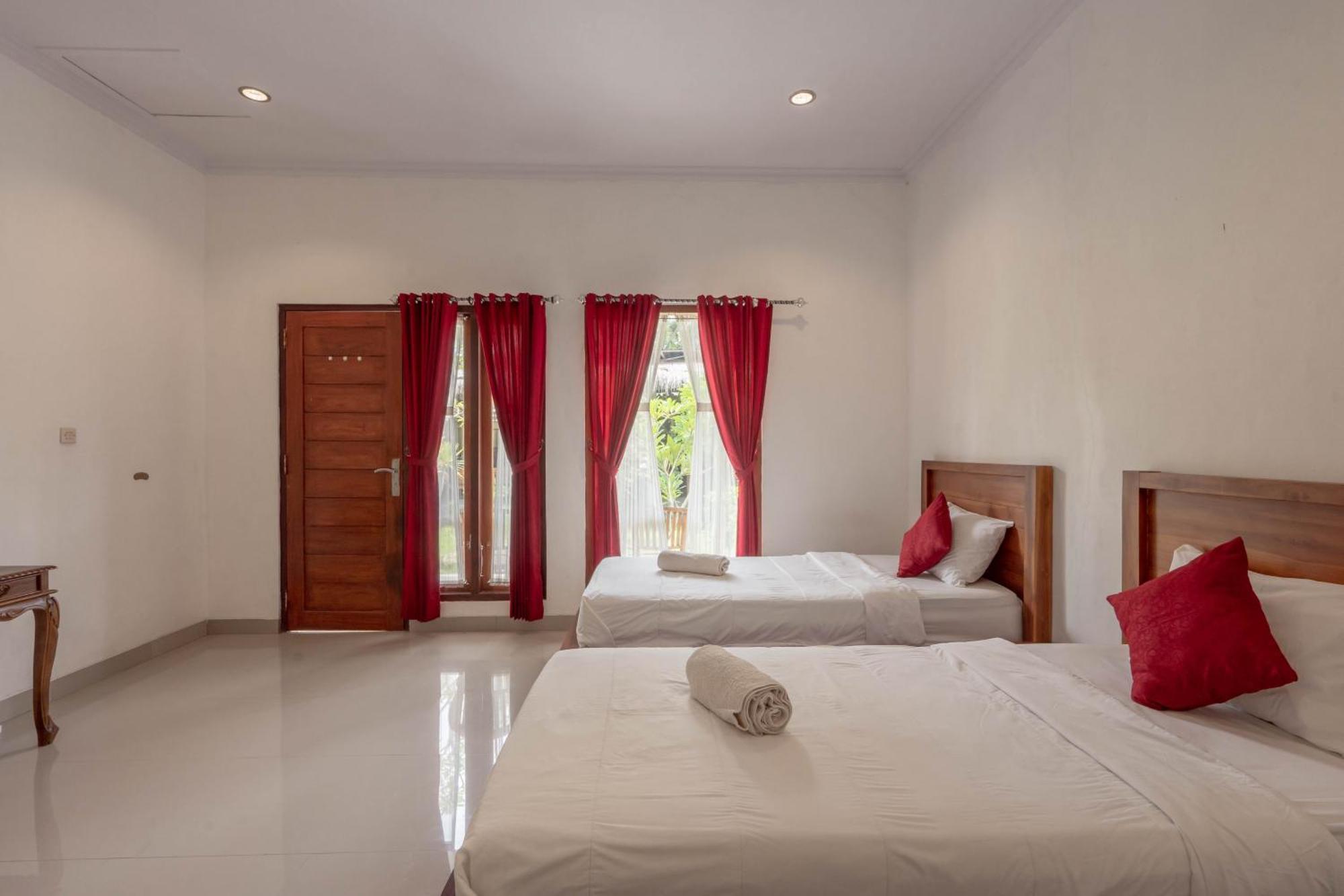 Omah Nusa Villa Redpartner Toyapakeh Ngoại thất bức ảnh