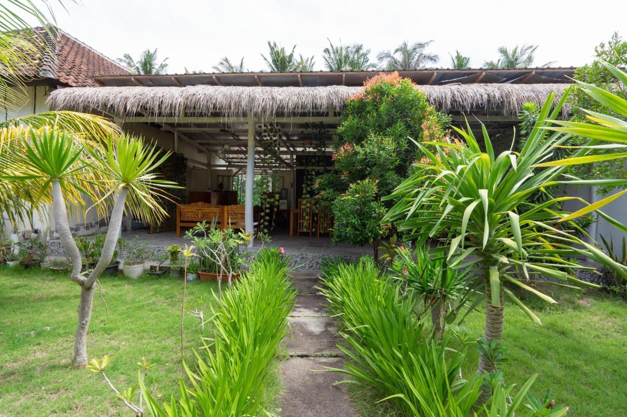 Omah Nusa Villa Redpartner Toyapakeh Ngoại thất bức ảnh
